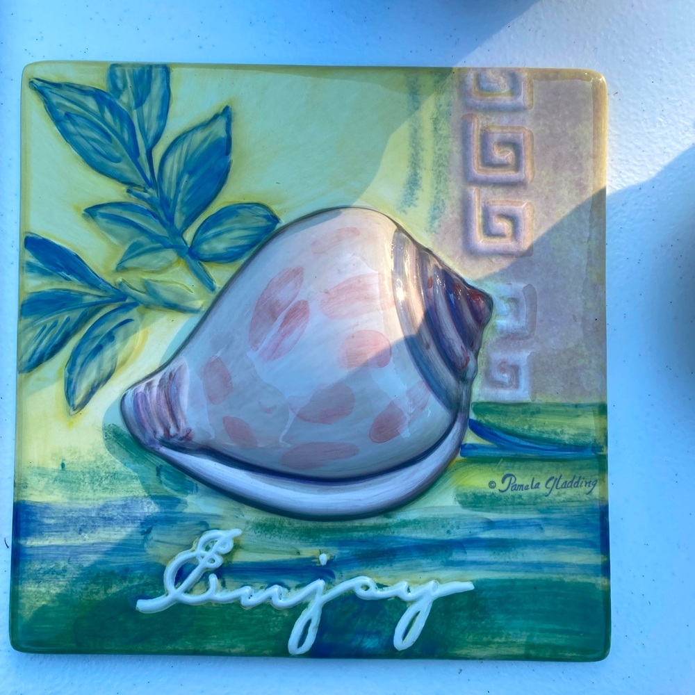 Wall glass decor! “Enjoy” seashell!